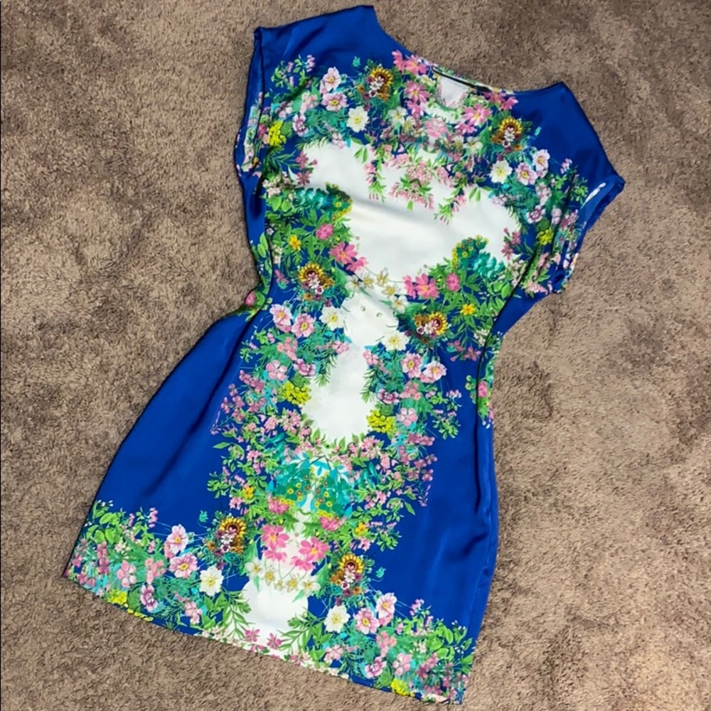 Silk flower short dress